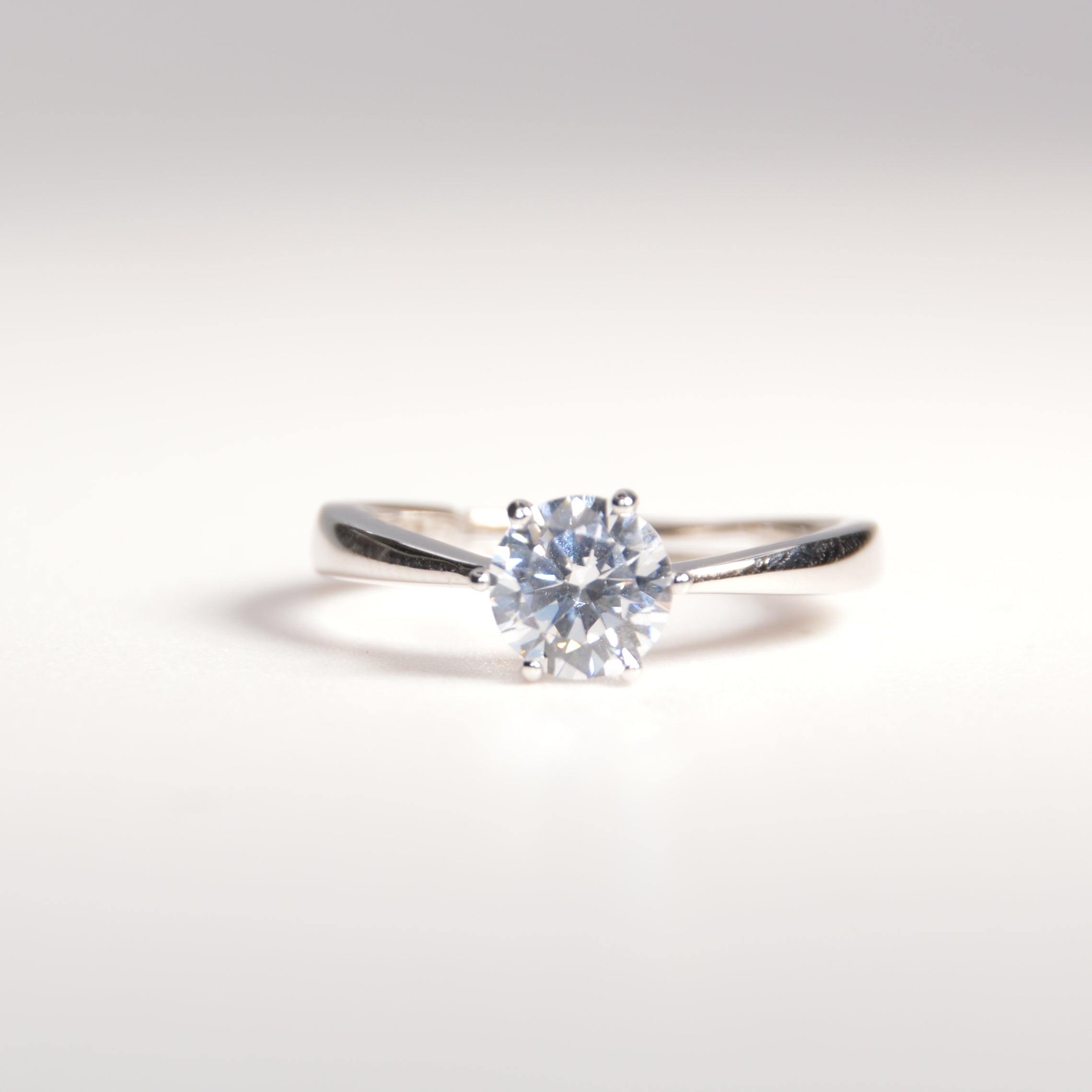 #024 Funkelnder Solitär-Ring "Pure Temptation" - ARS-ARGENTI