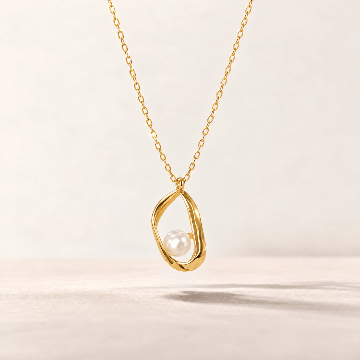 #001 Elegante Halskette - Genevieve - vergoldet