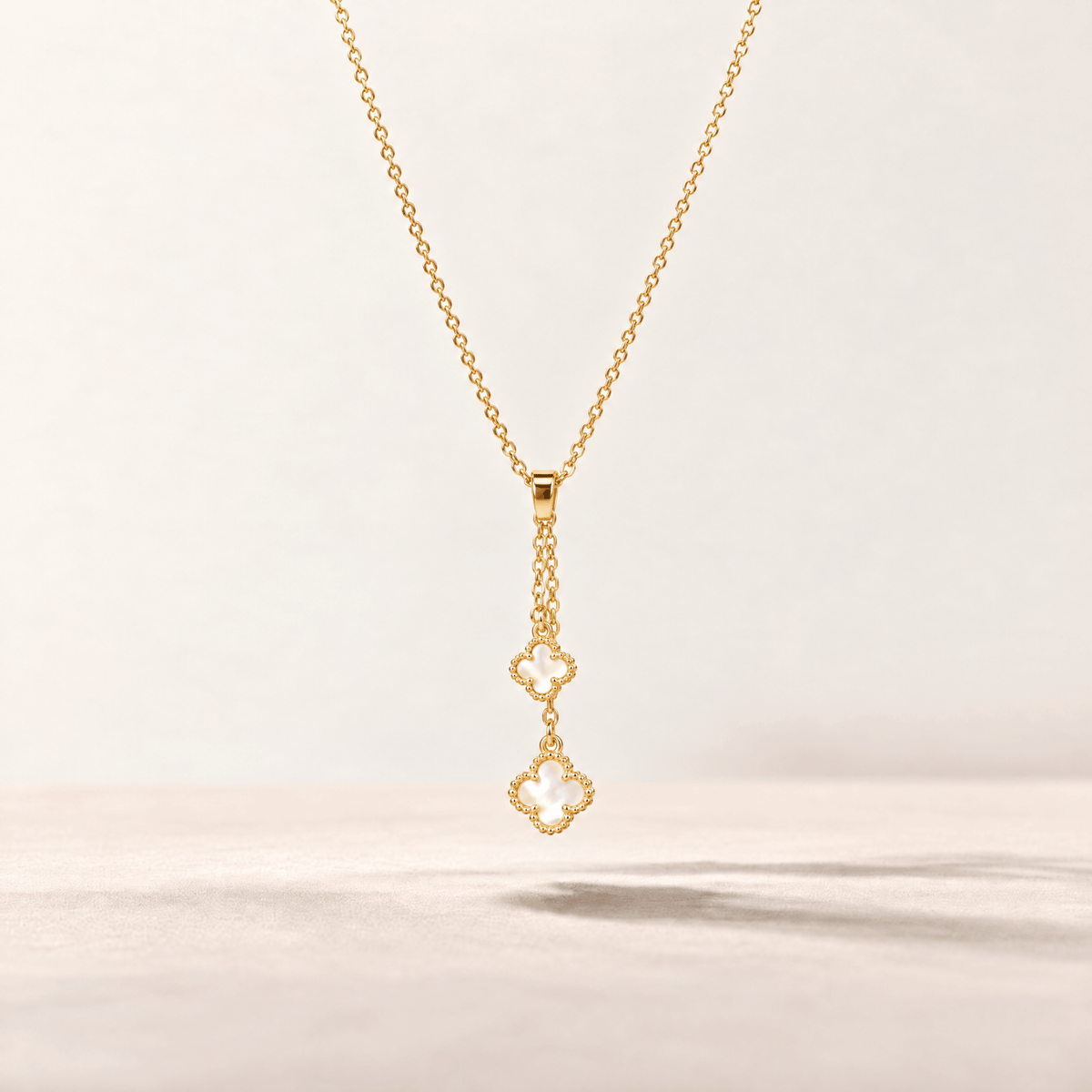 #005 Kleeblatt Halskette - Lucky Luxe - white