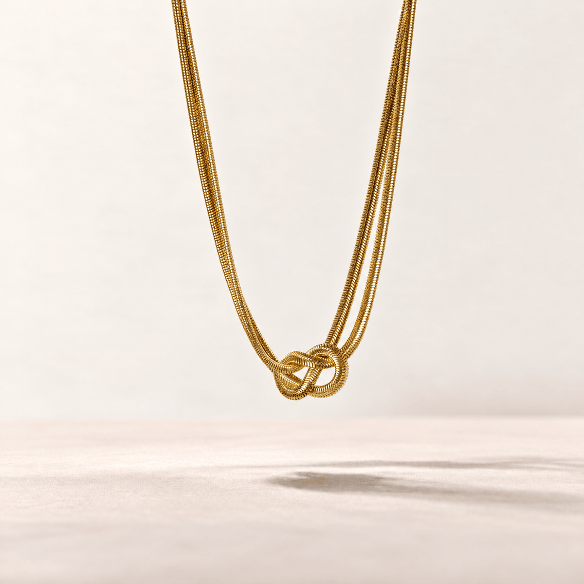 #010  Sinnliche Halskette - Gordian Knots -