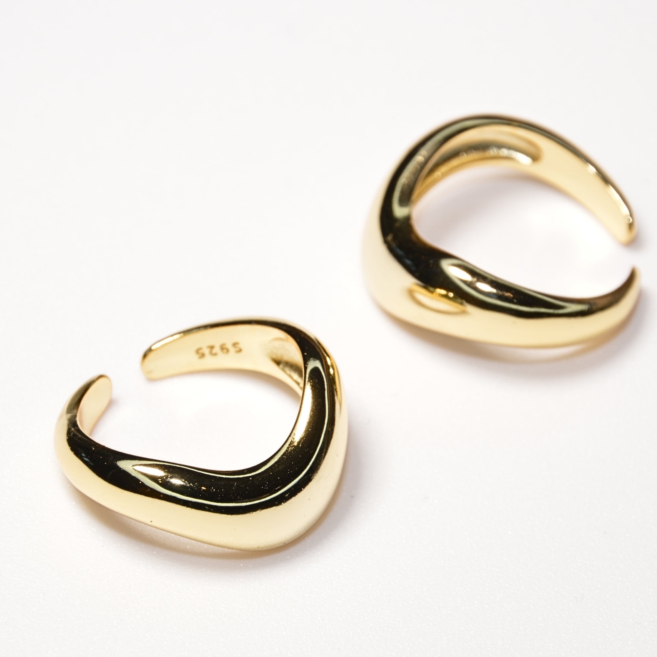 #007 Sinnlicher-Ring "Sexy Curves - gold"