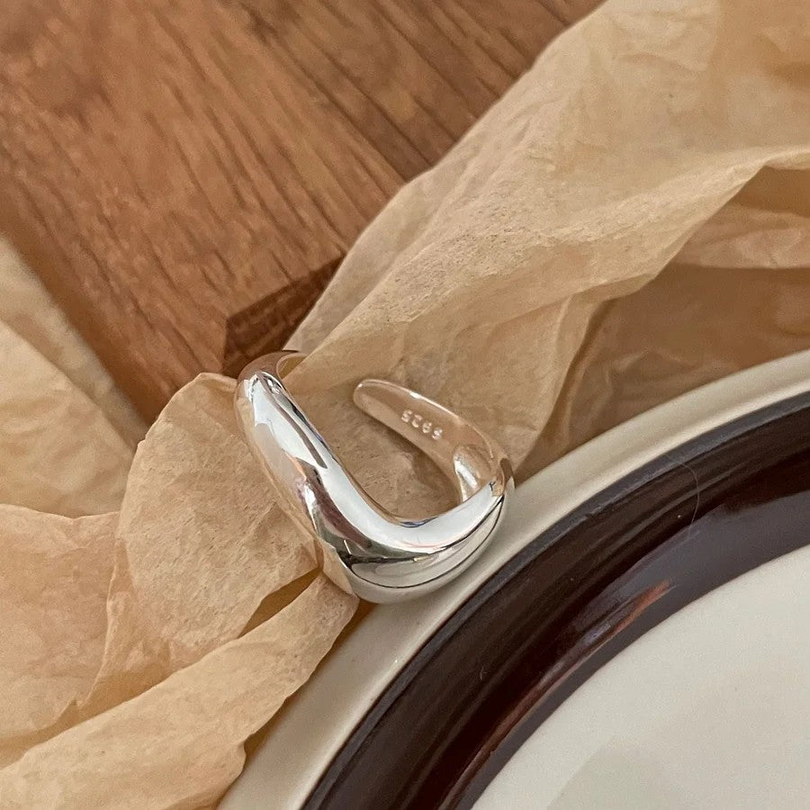 #008 Sinnlicher-Ring "Sexy Curves - silber